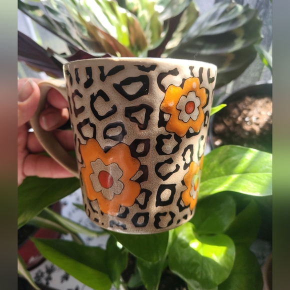 Blue Harbor Leapord Print Mug - Picture 2 of 5